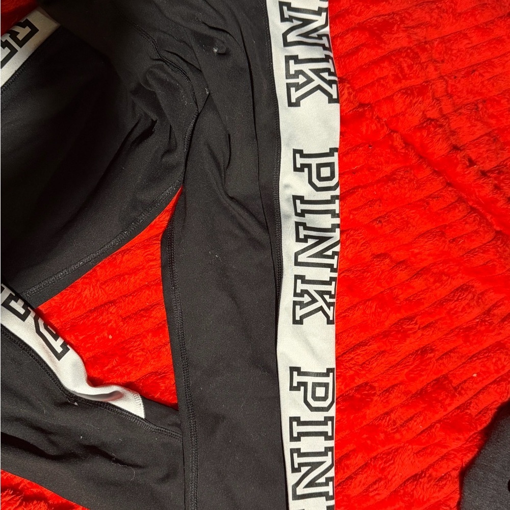 Victoria's Secret PINK Ultimate Yoga Leggings with Mesh and Side Logo Stripe - Picture 4 of 4